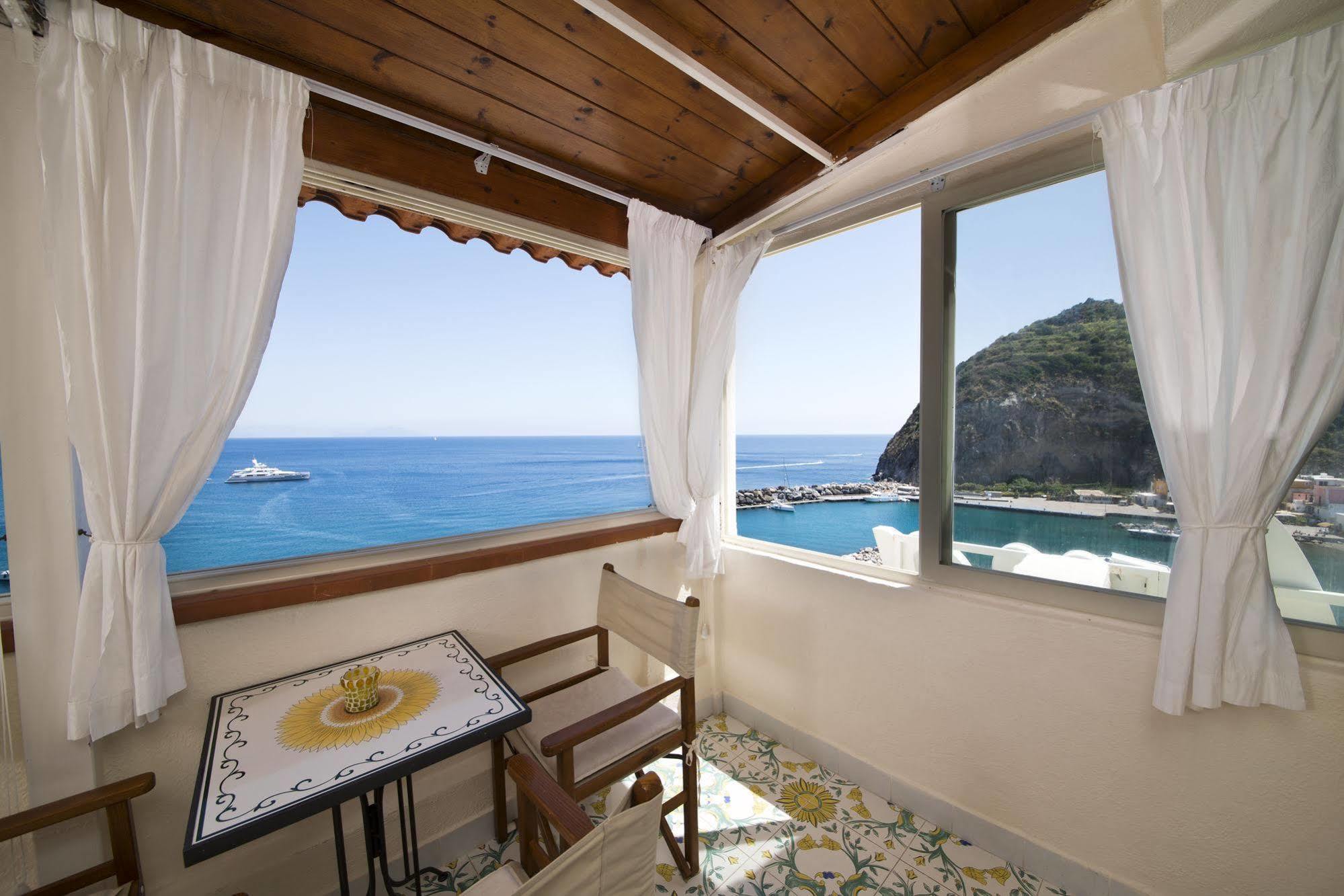 Hotel La Palma Sant'Angelo  Bagian luar foto